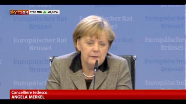 Merkel: bene Governo Monti ma non entro in affari italiani