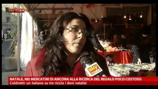 Natale, mercatini di Ancona alla ricerca regalo poco costoso