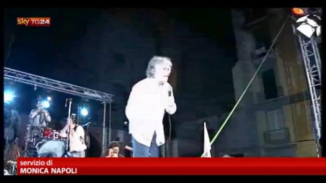 Beppe Grillo smentisce il video in rete: non me ne vado