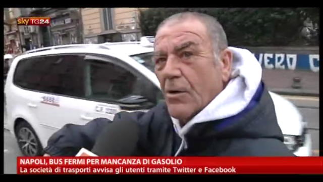 Napoli, fermi gli autobus per mancanza di gasolio