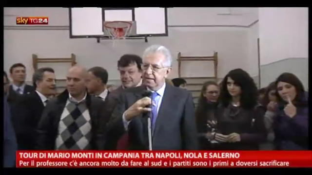 Tour di Mario Monti in Campania tra Napoli, Nola e Salerno
