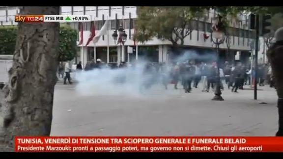 Tunisia, venerdì di tensione tra sciopero e funerale Belaid