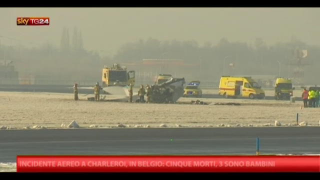 Incidente aereo a Charleroi: cinque morti, 3 sono bambini
