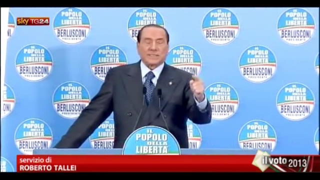 Berlusconi frena sui condoni e apre al PD sulle riforme