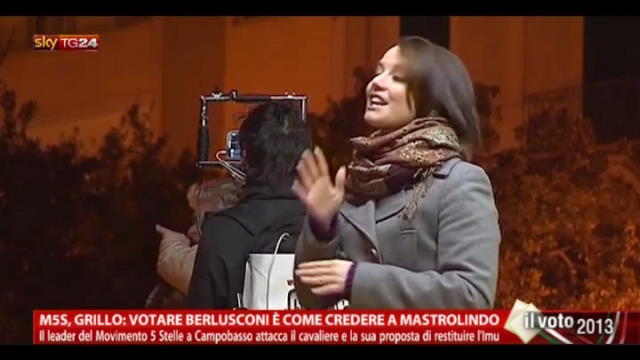 M5s, Grillo: votare Berlusconi è come credere a Mastrolindo