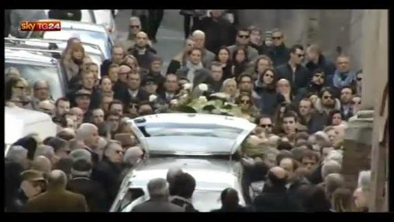 MPS, oggi si sono svolti i funerali di David Rossi