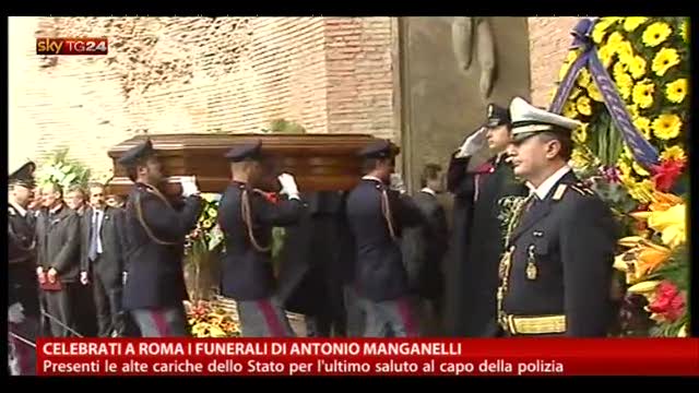 Celebrati a Roma i funerali di Antonio Manganelli