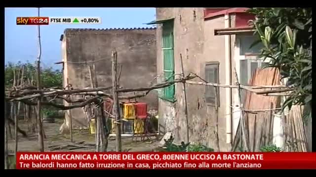 Arancia meccanica Torre del Greco, 80enne ucciso a bastonate