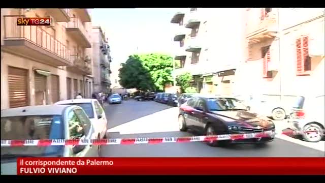 Palermo, madre e figlia di 2 anni cadono dal terzo piano