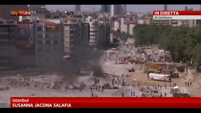 Turchia, polizia in piazza Taksim. Erdogan: tolleranza zero