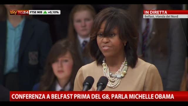 Conferenza a Belfast prima del G8, parla Michelle Obama