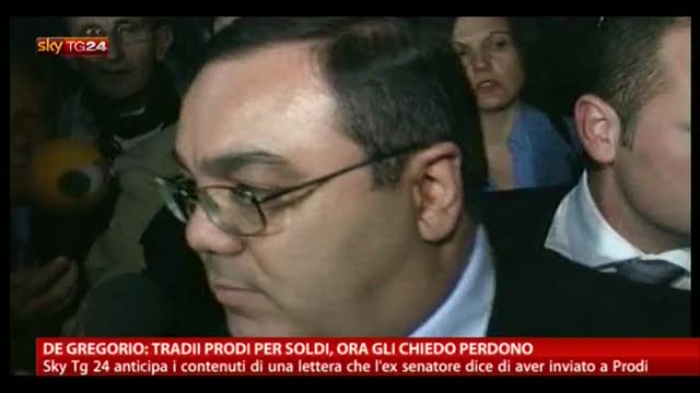 De Gregorio: tradii Prodi per soldi, ora gli chiedo perdono