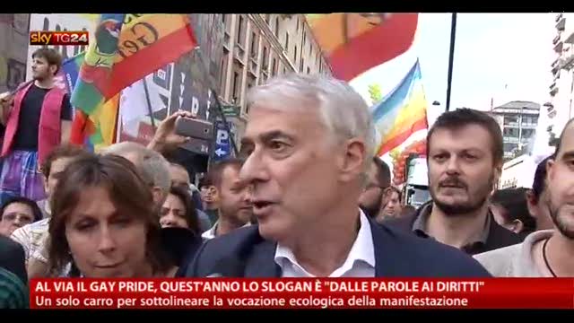 Gay Pride a Milano, intervista a Pisapia