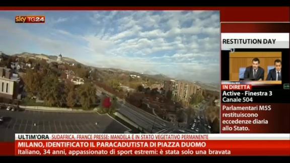 Milano, identificato il paracadustista di Piazza Duomo
