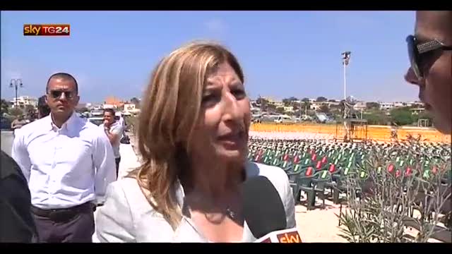 Lampedusa attende la visita del Papa: le parole del sindaco