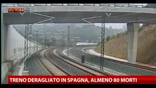 Treno deragliato in Spagna, almeno 80 morti: le immagini