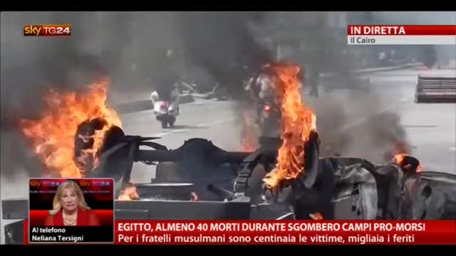 Egitto, almeno 40 morti durante sgombero campi pro-Morsi