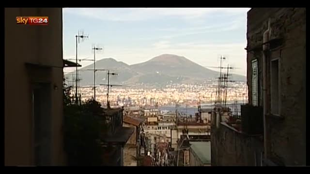 Napoli, tra il Vesuvio e il vulcano dei Campi Flegrei