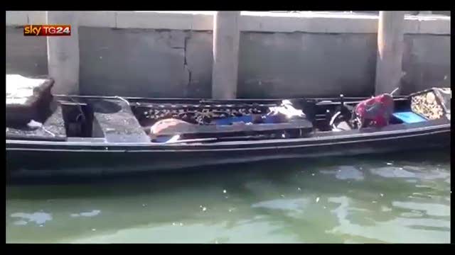 Venezia, incidente tra vaporetto e gondola: un morto