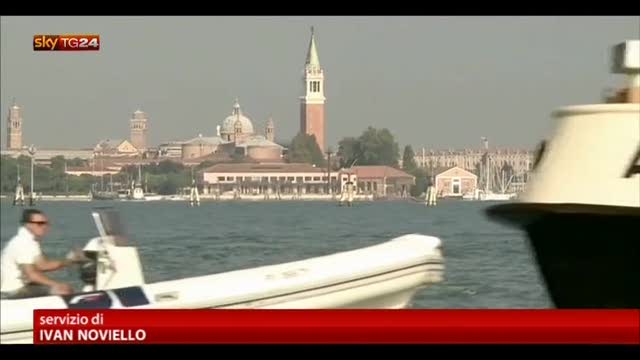 Vaporetto travolge gondola a Venezia, muore turista tedesco
