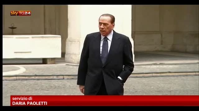 Berlusconi: "Resisto, avanti con coraggio"