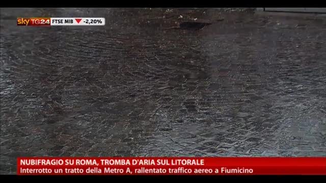 Nubifragio Roma, tromba d'aria sul litorale