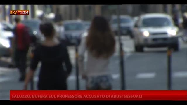 Saluzzo, bufera sul professore accusato di abusi sessuali
