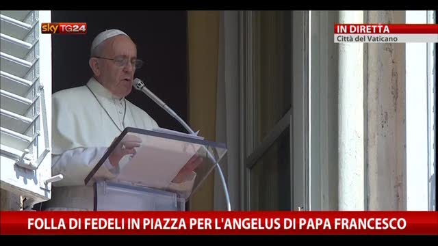 Papa Francesco: "C'è un grido che chiede un mondo di pace"