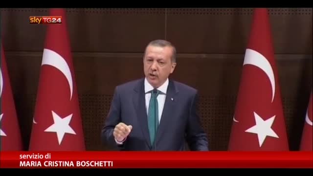 Turchia, torna il velo per la pace con i curdi