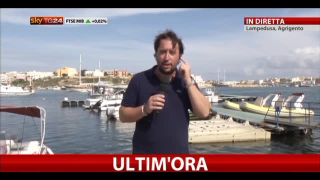 Barcone con 500 migranti naufraga a Lampedusa