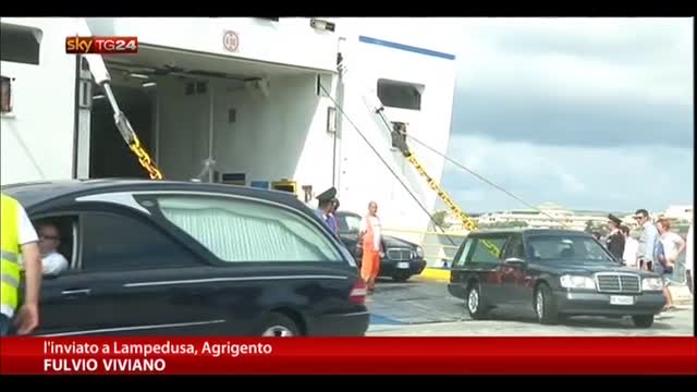 Strage Lampedusa, ricerche dispersi sospese per mare mosso