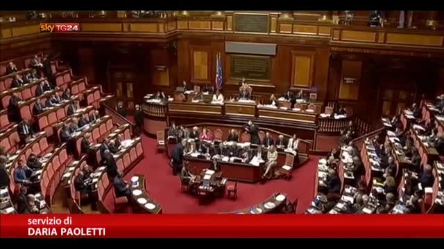 Decadenza Berlusconi, fissato voto per il 27. Pdl protesta