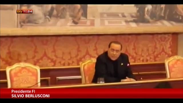 Berlusconi:"In democrazia minoranza si adegua, non se ne va"