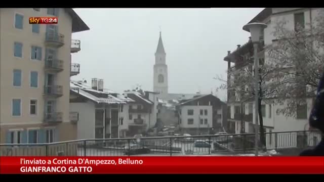 Maltempo, a Cortina si festeggia prima neve
