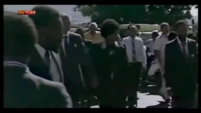 Nelson Mandela, la vita di un combattente per la libertà