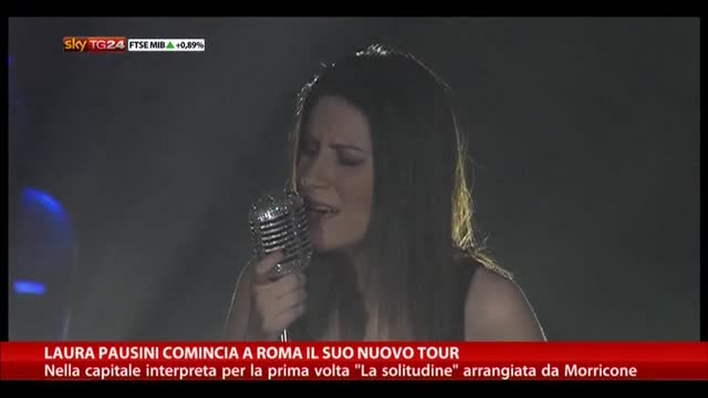 Laura Pausini comincia a Roma il suo nuovo tour