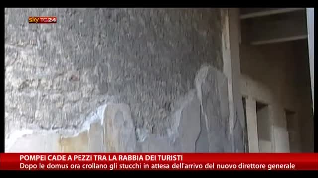 Pompei cade a pezzi tra la rabbia dei turisti