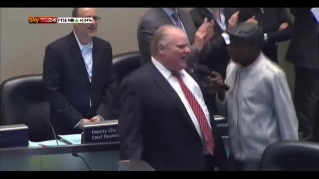 Canada, il sindaco di Toronto balla in consiglio comunale