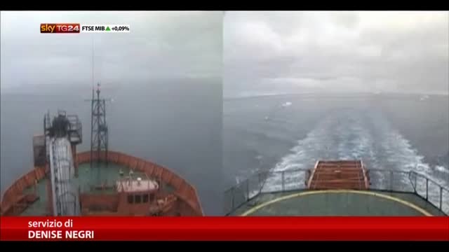 Antartide, la nave russa intrappolata attende soccorsi
