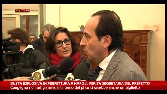 Busta esplosiva in prefettura a Napoli, ferita segretaria