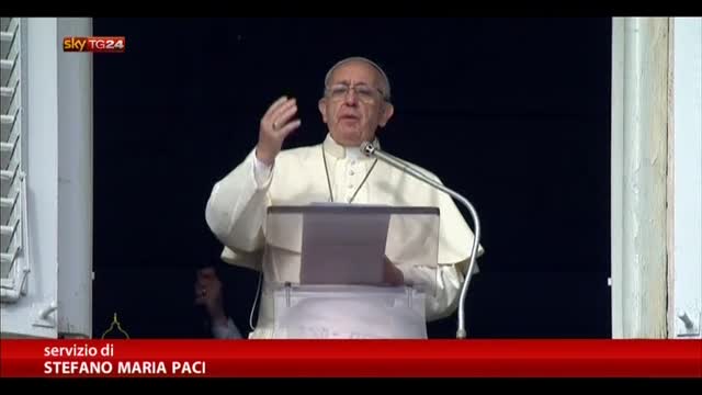 Pace, Papa: è ora di fermare guerre e violenze