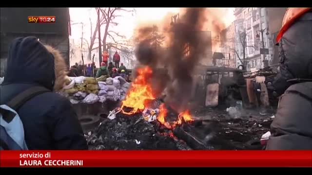 Ucraina, i manifestanti occupano 11 palazzi del potere