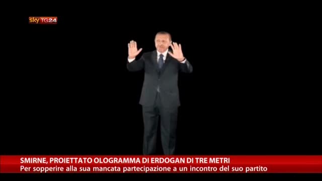 Smirne, proiettato ologramma di Erdogan di tre metri
