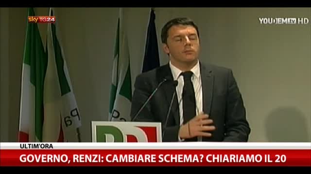 M5S, Renzi: "Prigionieri politici incastrati nel blog"