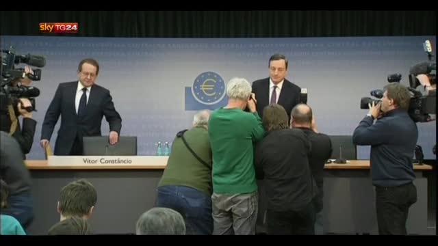 Draghi: Procede la moderata ripresa dell'Eurozona