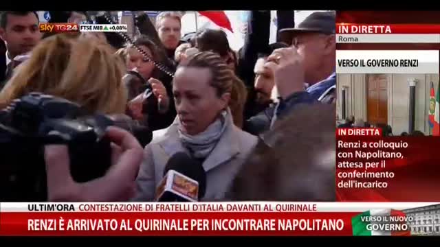 Renzi, contestazione Fratelli d'Italia davanti al Quirinale