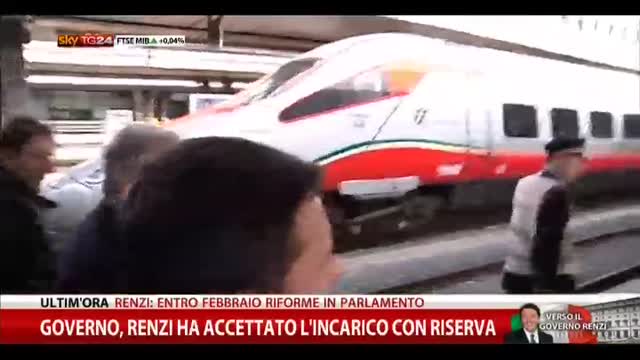 Roma, Renzi in stazione in partenza per Firenze