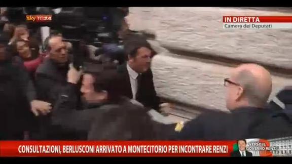 Consultazioni, l'arrivo di Matteo Renzi a Montecitorio