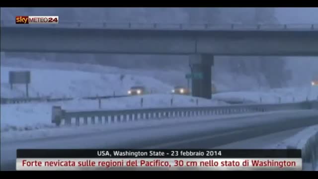 USA, Forte nevicata sulle regioni del Pacifico. Video