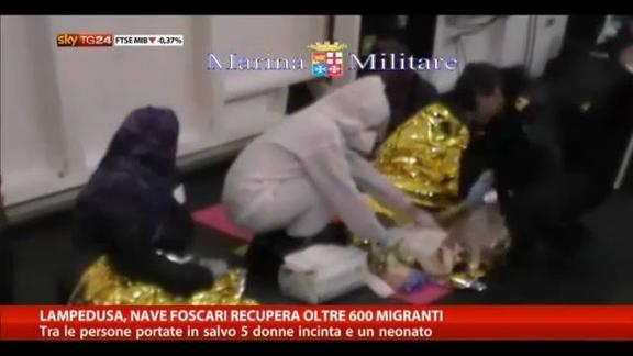 Lampedusa, nave Foscari recupera oltre 600 migranti